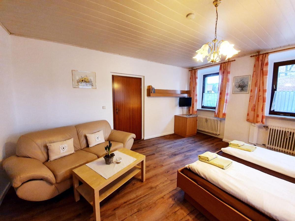 Pension Schuetze Daasdorf am Berge 외부 사진