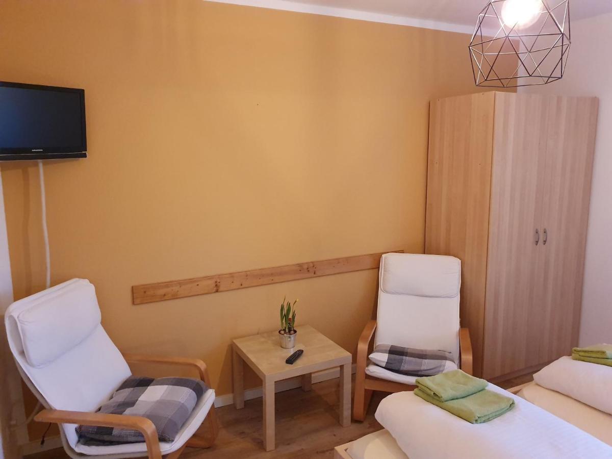 Pension Schuetze Daasdorf am Berge 외부 사진
