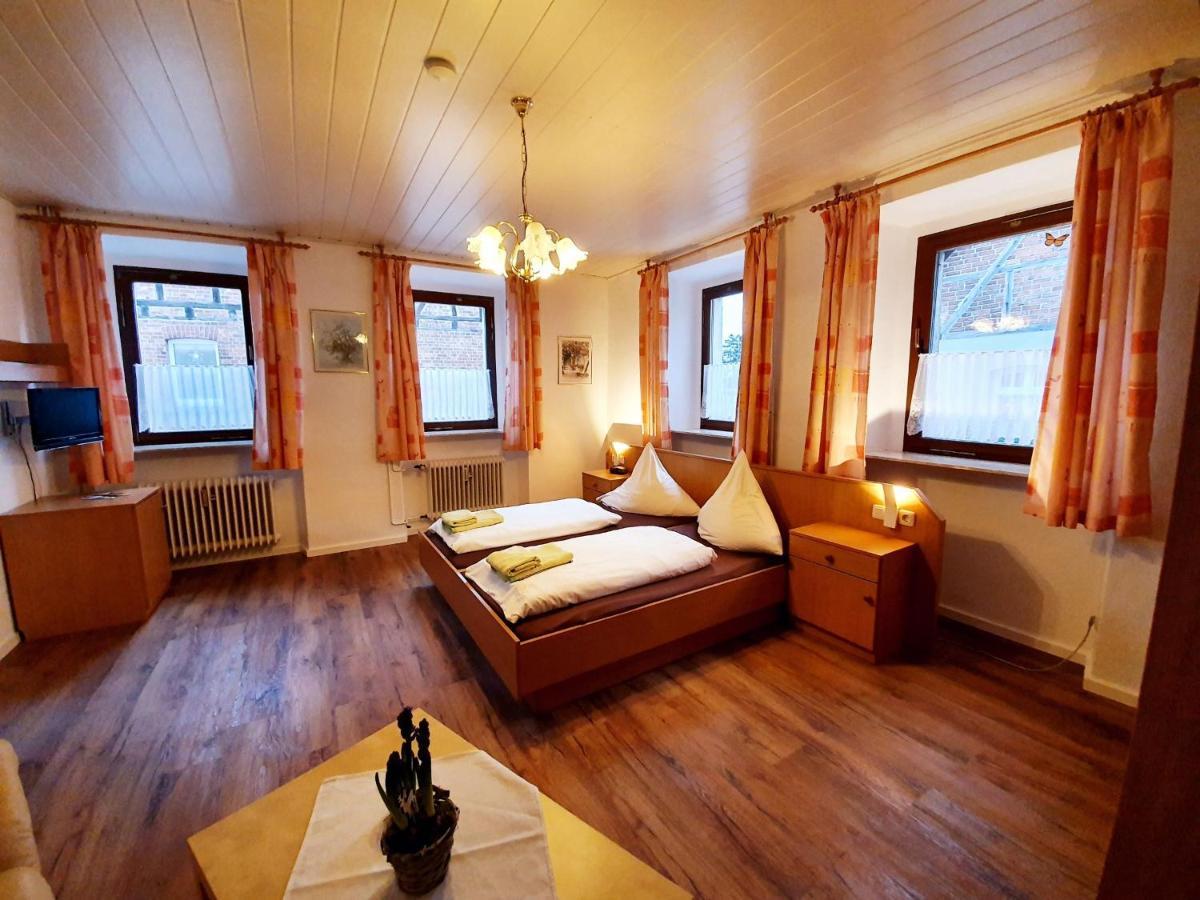 Pension Schuetze Daasdorf am Berge 외부 사진